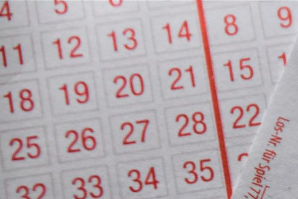 Number grid play slip